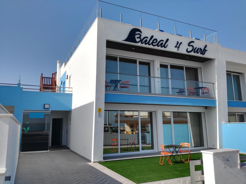 Baleal 4 Surf Hotel ภายนอก รูปภาพ