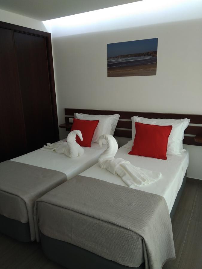 Baleal 4 Surf Hotel ภายนอก รูปภาพ